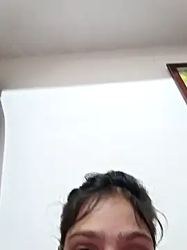 Snapshot of Riyu_05 chatting on 01.15.25 Riyu 05 online show from 01.15.25