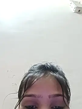 Snapshot of Riyu_05 chatting on 02.18.25 Riyu 05 online show from 02.18.25