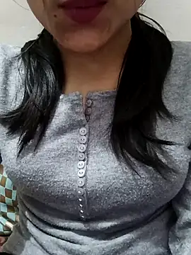 Snapshot of Riyu_05 chatting on 02.22.25 Riyu 05 online show from 02.22.25