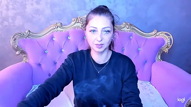 DivinSandra online show from 10.20.25