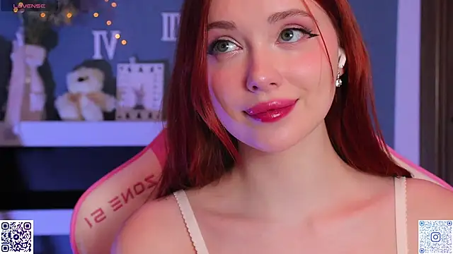 Snapshot of YourSkyAni chatting on 01.18.25 YourSkyAni online show from 01.18.25