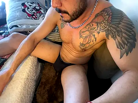Snapshot of ganosex chatting on 10.19.25 ganosex online show from 10.19.25