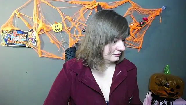 ZannaDreil online show from 11.03.25