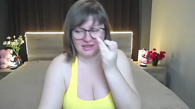 ZannaDreil online show from 11.19.25