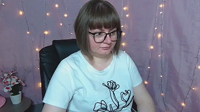 ZannaDreil online show from 05.06.26