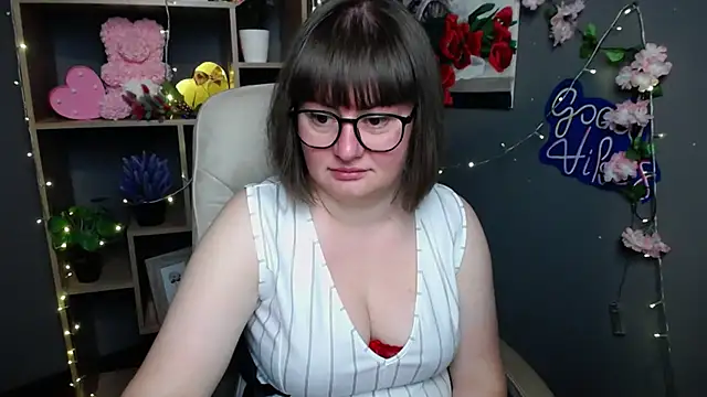 ZannaDreil online show from 05.28.26