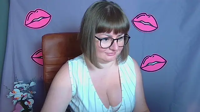 ZannaDreil online show from 07.17.26