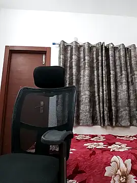 Snapshot of sanaya_baby chatting on 02.12.25 sanaya baby online show from 02.12.25