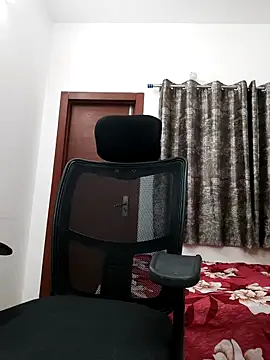 Snapshot of sanaya_baby chatting on 02.18.25 sanaya baby online show from 02.18.25