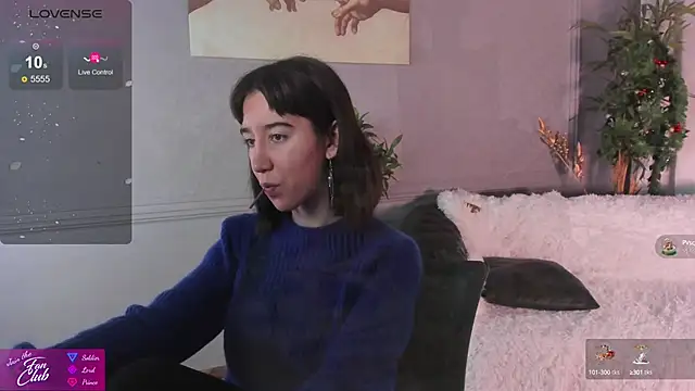 Snapshot of Belle_Via chatting on 12.31.24 Belle Via online show from 12.31.24