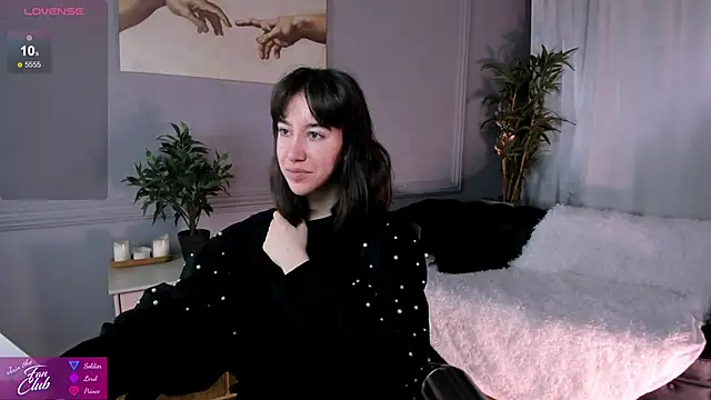 Snapshot of Belle_Via chatting on 02.27.25 Belle Via online show from 02.27.25