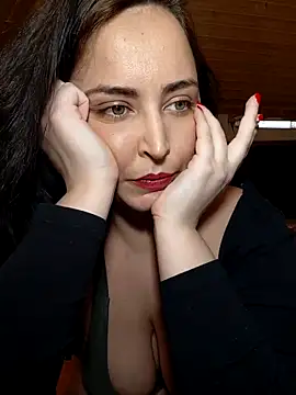 Snapshot of Selena_Selly7 chatting on 02.03.26 Selena Selly7 online show from 02.03.26