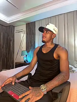 AaronCruz  online show from 02.07.26