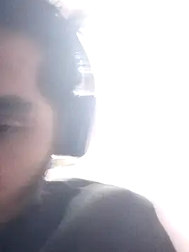 Snapshot of nskgenz chatting on 11.16.25 nskgenz online show from 11.16.25