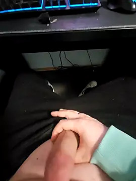 Snapshot of Malekith_79 chatting on 11.10.25 Malekith 79 online show from 11.10.25