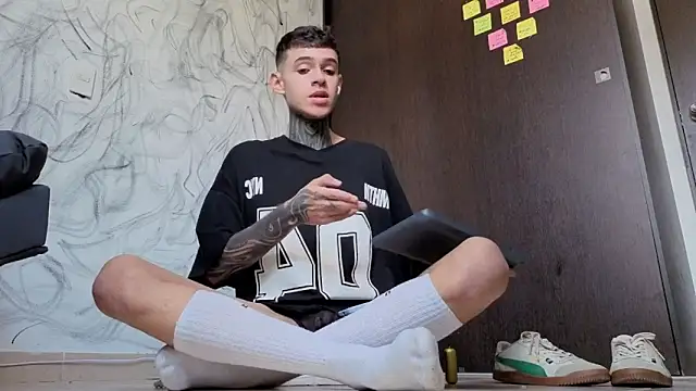 Saturno v online show from 02.13.26