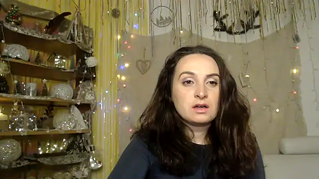 Snapshot of AskMeStandUp chatting on 01.31.26 AskMeStandUp online show from 01.31.26