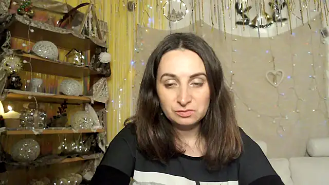 Snapshot of AskMeStandUp chatting on 02.10.26 AskMeStandUp online show from 02.10.26