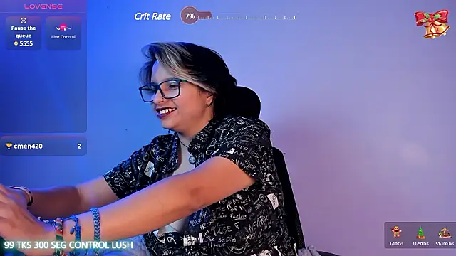 Snapshot of NovaGlitz chatting on 12.02.24 NovaGlitz online show from 12.02.24