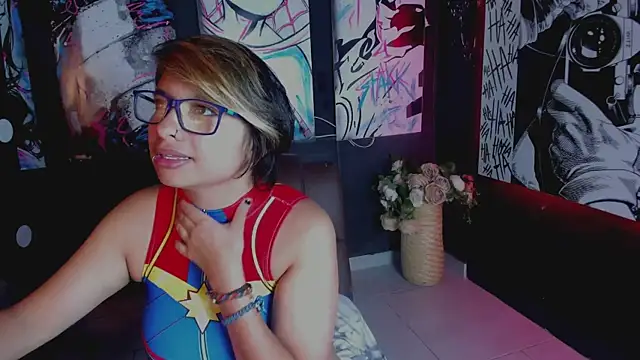 Snapshot of NovaGlitz chatting on 12.16.24 NovaGlitz online show from 12.16.24