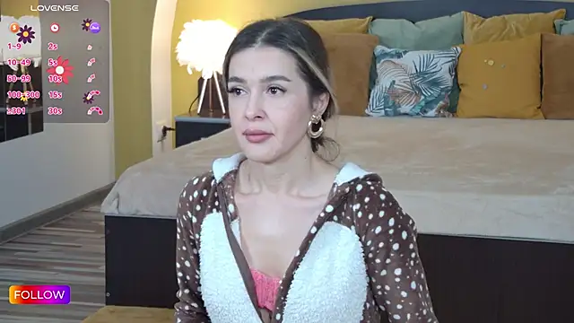 Snapshot of Sarah-Hart chatting on 01.16.25 Sarah-Hart online show from 01.16.25