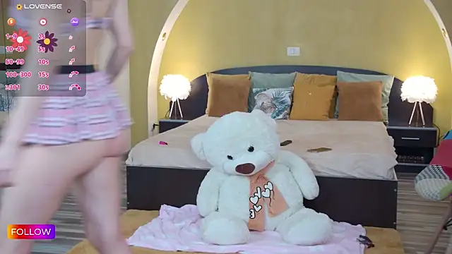 Snapshot of Sarah-Hart chatting on 01.17.25 Sarah-Hart online show from 01.17.25