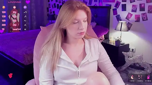 KarambaMoon online show from 10.30.25