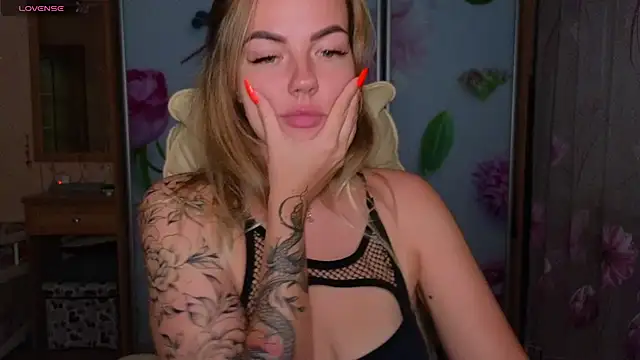EmilyRobbie online show from 09.30.25