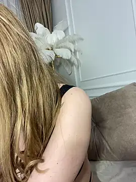 Snapshot of GraceCarther chatting on 02.27.25 GraceCarther online show from 02.27.25