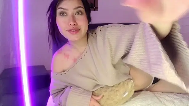 Snapshot of Emilyswan04 chatting on 02.27.25 Emilyswan04 online show from 02.27.25