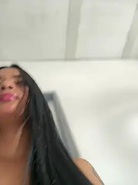 Laura fernandezII online show from 03.21.25