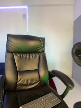 Laura fernandezII online show from 09.12.25