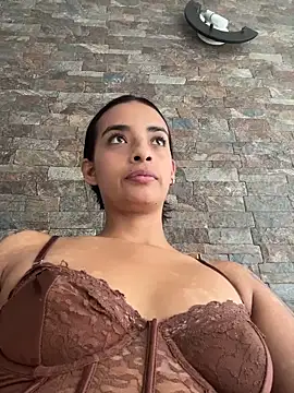 Laura fernandezII online show from 02.16.26