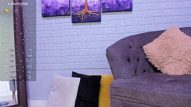 LenaRuiz  online show from 03.10.25