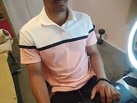 Snapshot of vicky0805 chatting on 10.04.25 vicky0805 online show from 10.04.25