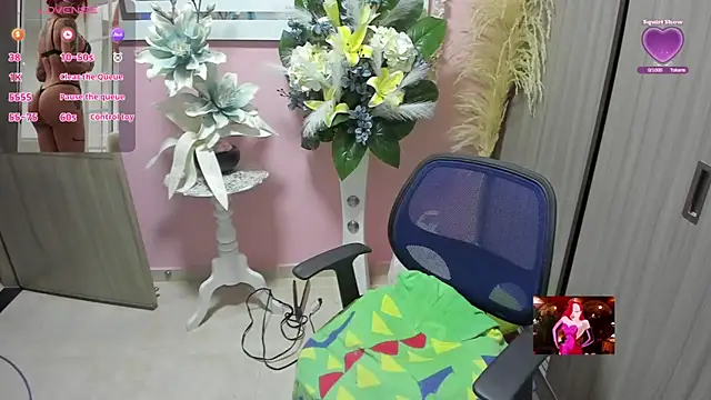 Snapshot of KAROL_MILF chatting on 03.22.26 KAROL MILF online show from 03.22.26