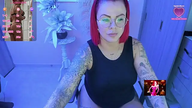 Snapshot of KAROL_MILF chatting on 05.05.26 KAROL MILF online show from 05.05.26