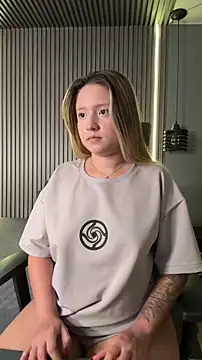 MiaPetit  online show from 01.05.26