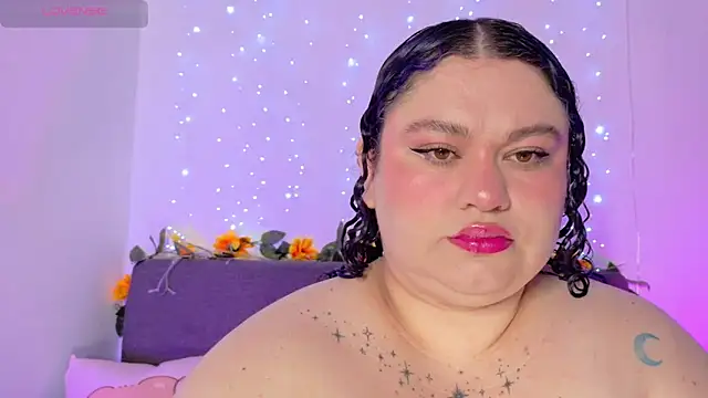 Snapshot of lunitaa0 chatting on 05.17.26 lunitaa0 online show from 05.17.26