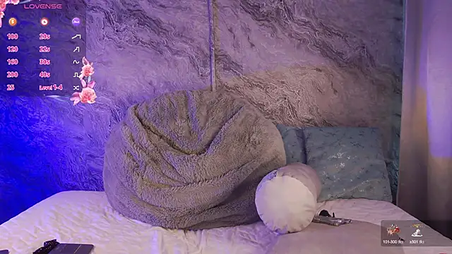 Snapshot of GabrielaGreco chatting on 12.03.24 GabrielaGreco online show from 12.03.24