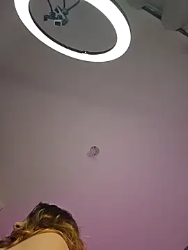 Snapshot of GabrielaGreco chatting on 02.18.25 GabrielaGreco online show from 02.18.25