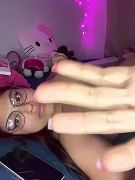 Snapshot of Aprilsmith2 chatting on 12.06.24 Aprilsmith2 online show from 12.06.24