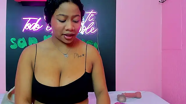 Sofi Fox  online show from 03.16.25