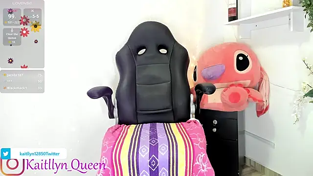 Kaitllyn Queen online show from 12.13.25