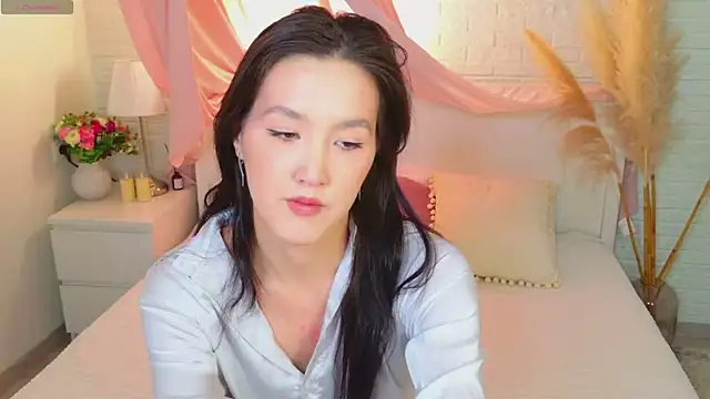 CarrieAmber online show from 10.22.25