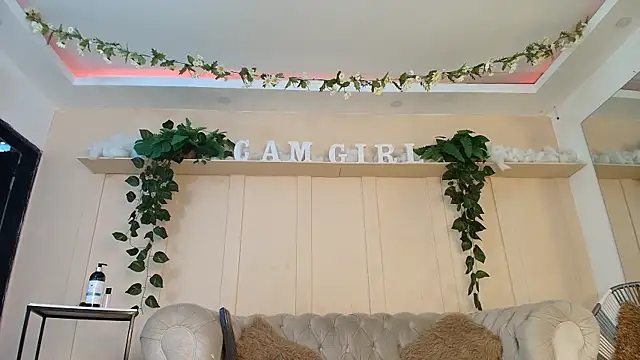 JOCELYN SANTANA1 online show from 12.20.25