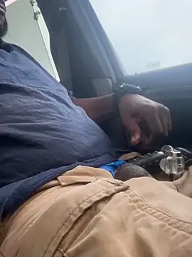 Snapshot of SukItSlo444 chatting on 04.14.26 SukItSlo444 online show from 04.14.26