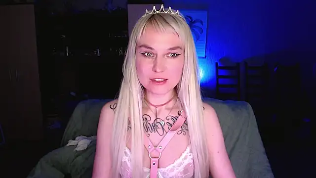 mischellemeow13 online show from 05.30.26