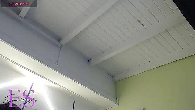 Snapshot of EsmeraldaSantoss chatting on 12.22.24 EsmeraldaSantoss online show from 12.22.24