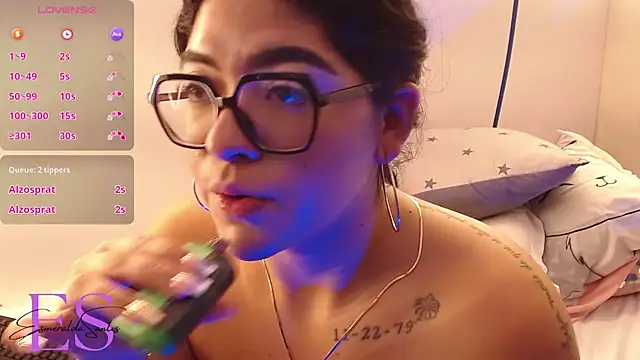 Snapshot of EsmeraldaSantoss chatting on 12.30.24 EsmeraldaSantoss online show from 12.30.24